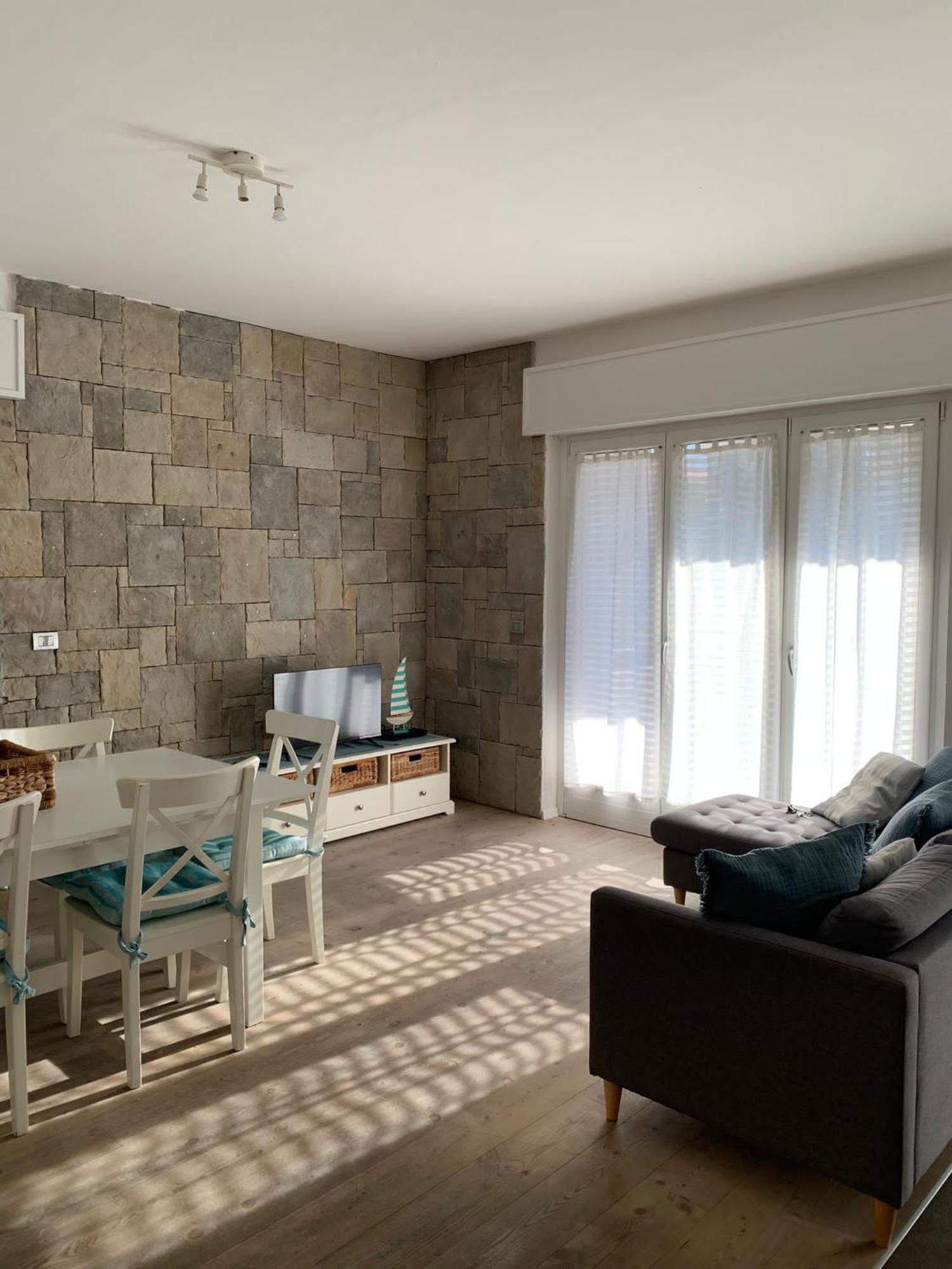 Caneve Apartment *